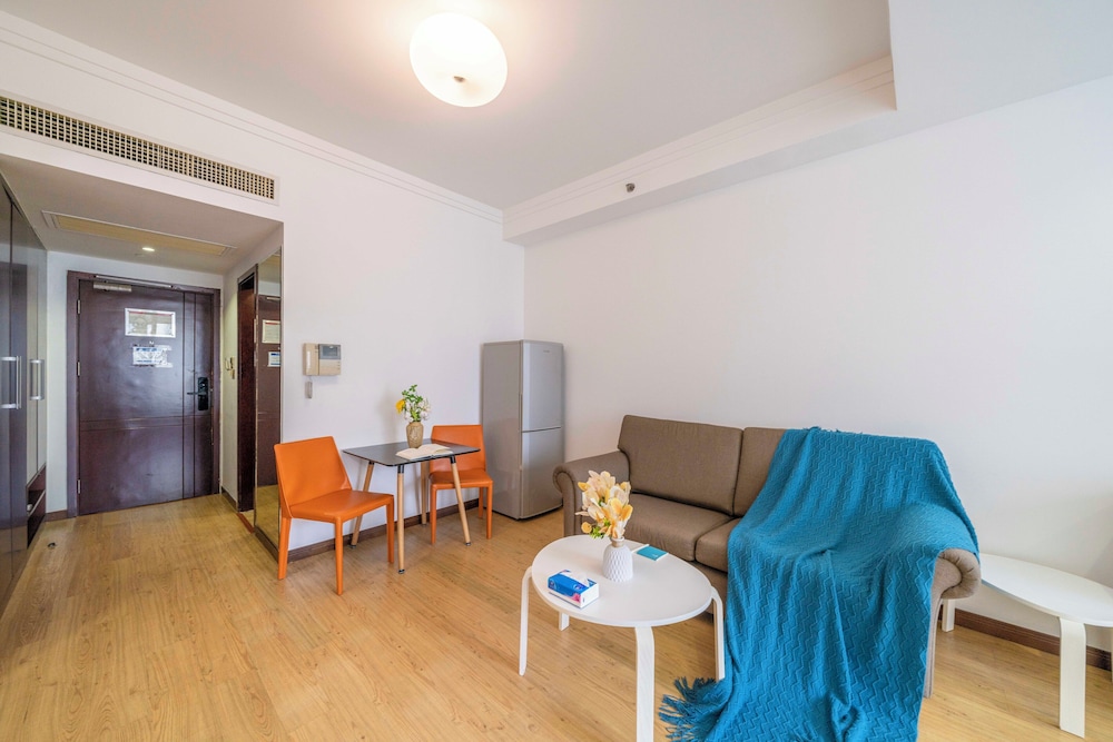 Tyms Xujiahui Stylish 1BR APT