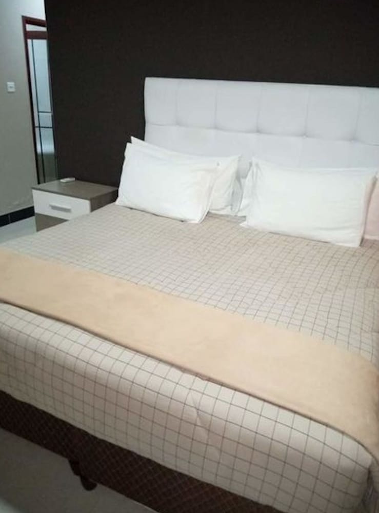 Exclusive 4 Bedrooms in Handsworth Along Kamloops Close University of Zambia view 5