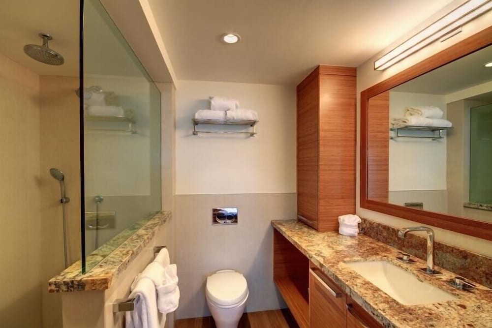 Menehune Shores, #510^ 3 Bedroom Condo