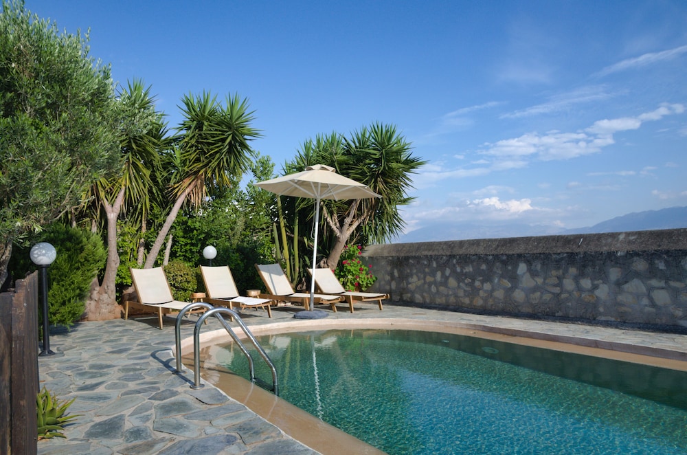 Villa Athina