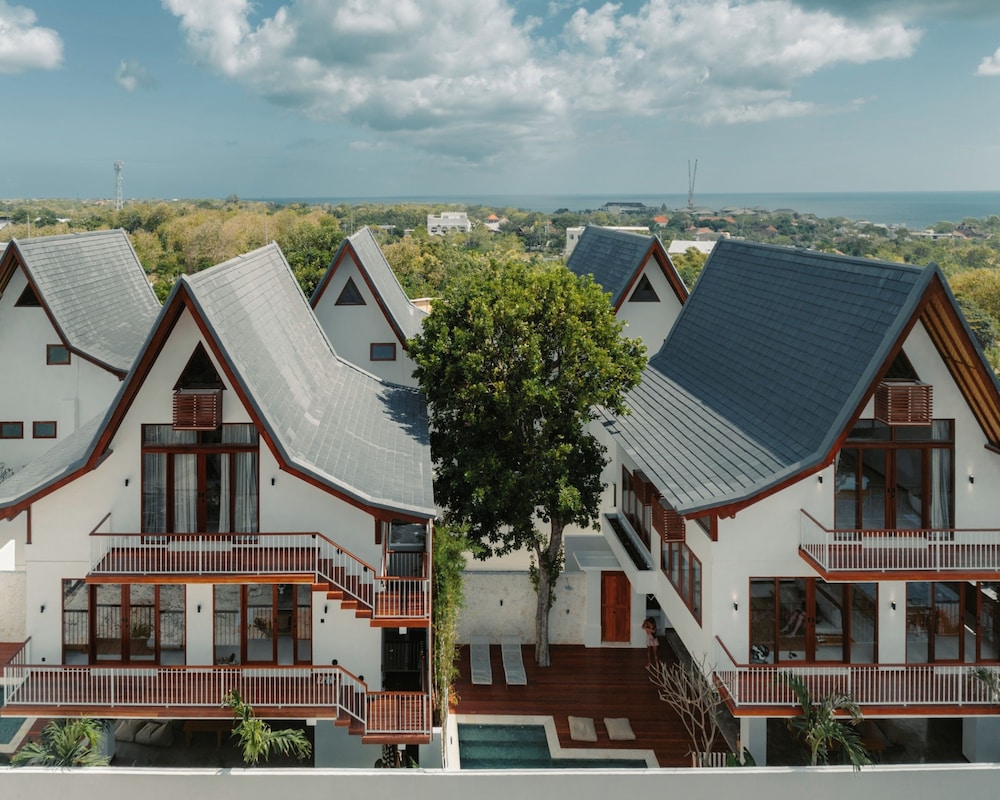 Treetop Villas