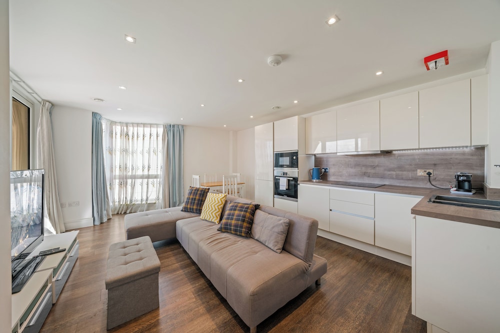 Modern 1-Bedroom Flat in Central London