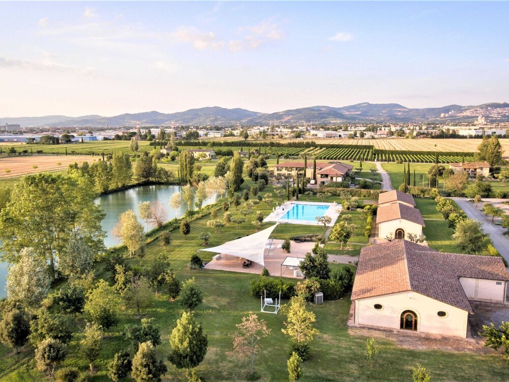 Pleasant Apartment in Santa Maria Degli Angeli With Pool view 4