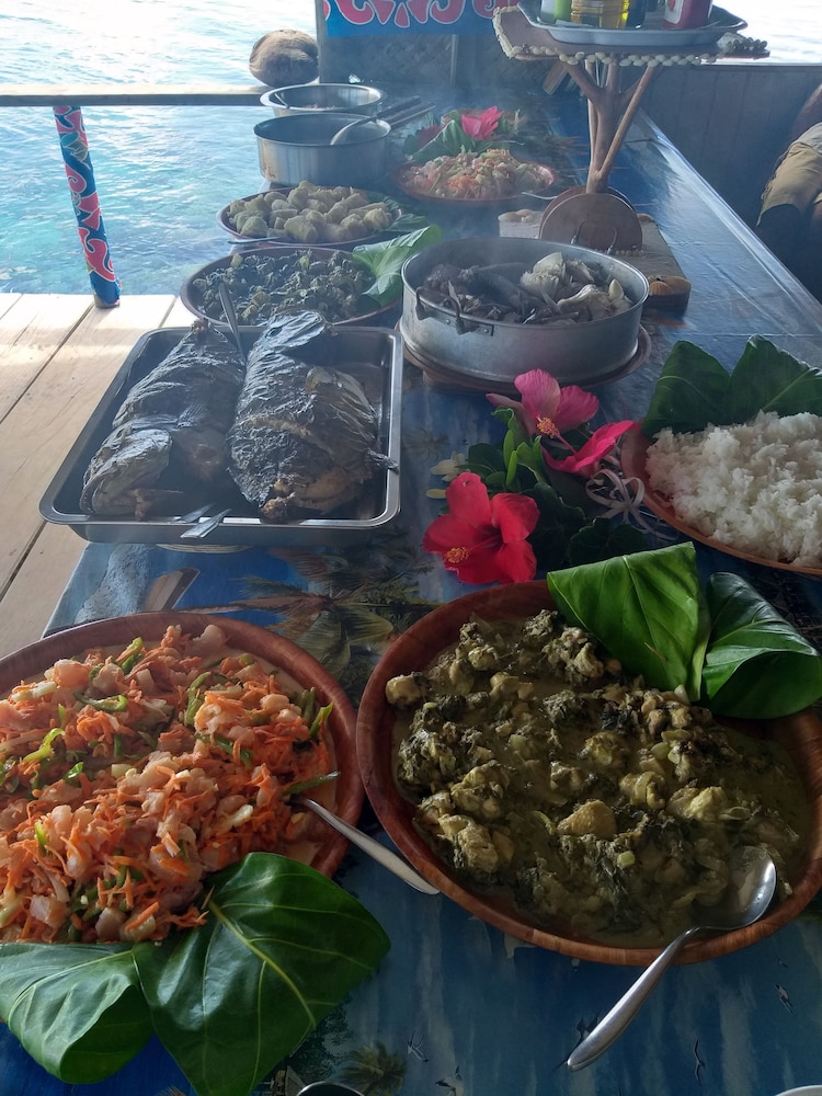 Tetamanu Village 12