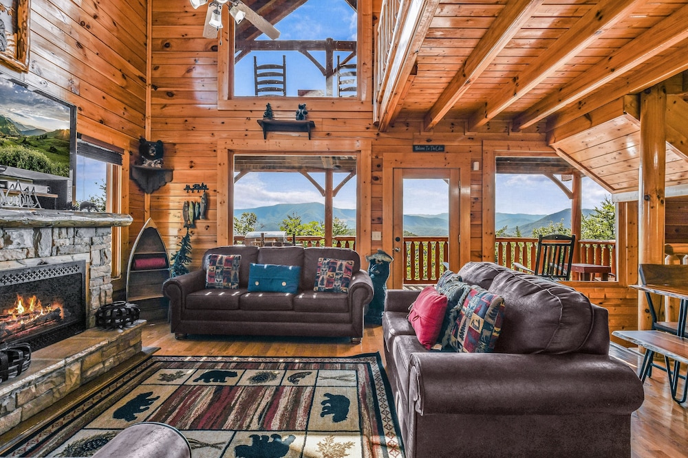 Extravagant View 3 Bedrooms 3 Bathrooms Cabin