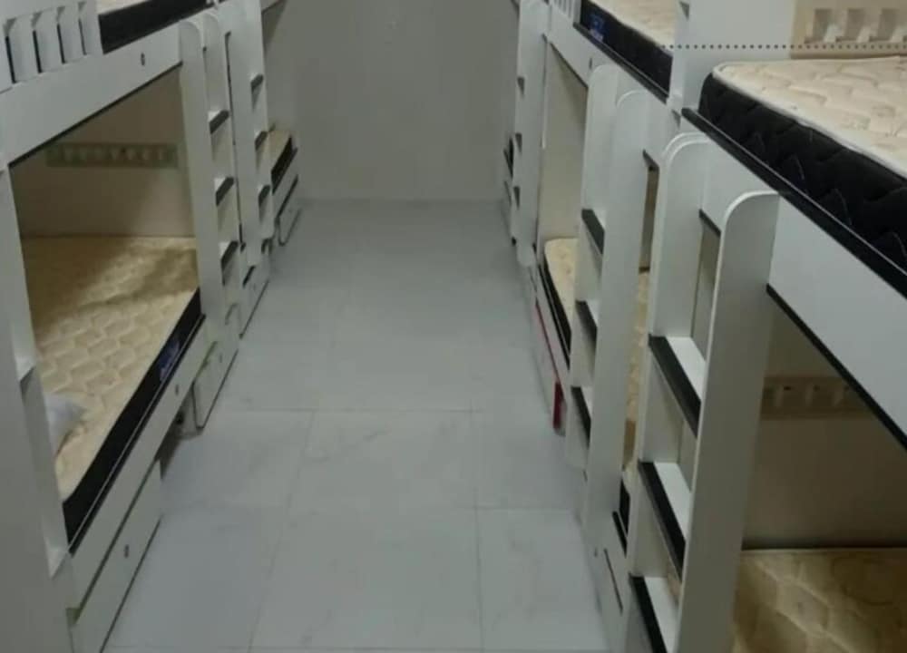 MANERO HOSTEL