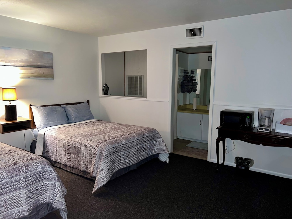 Leesville Vacations - Indian Creek Lodge - Property Image 5