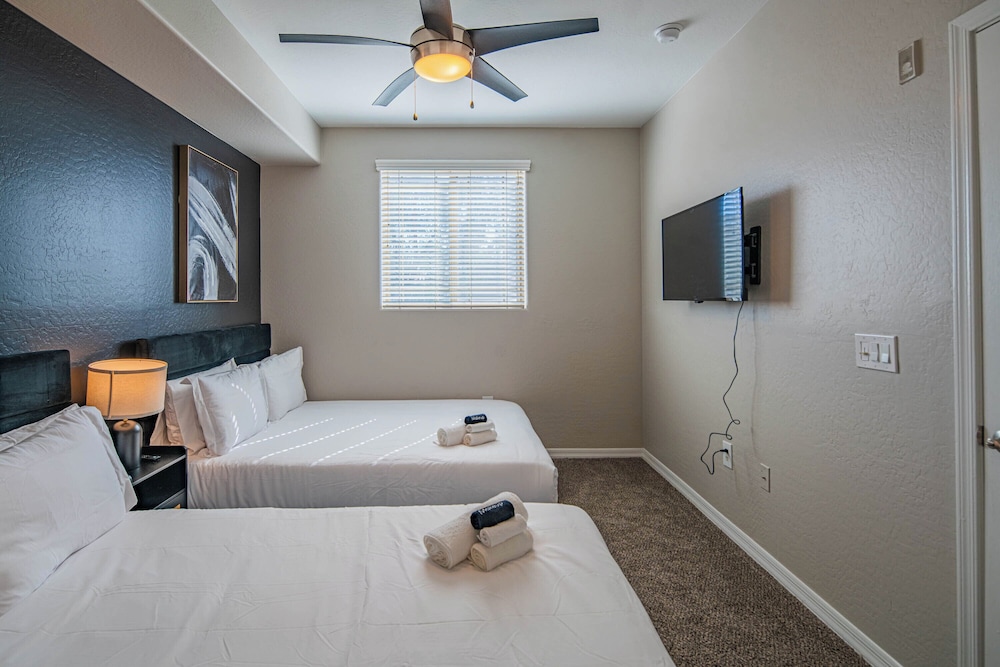 ROVE LIVING/KL - The Fredrick Tempe