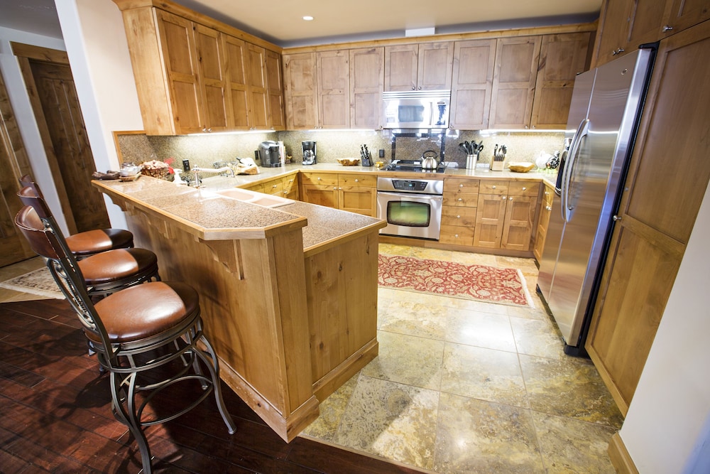 WestWall Lodge - Property Image 37