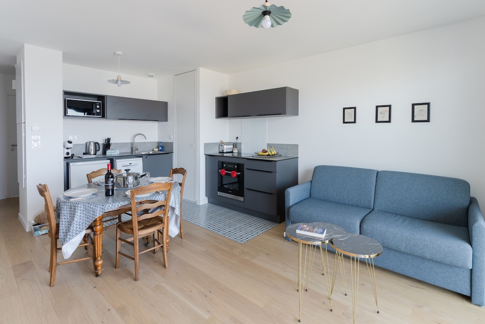 Apartment in Porspoder Near Plage du Bourg