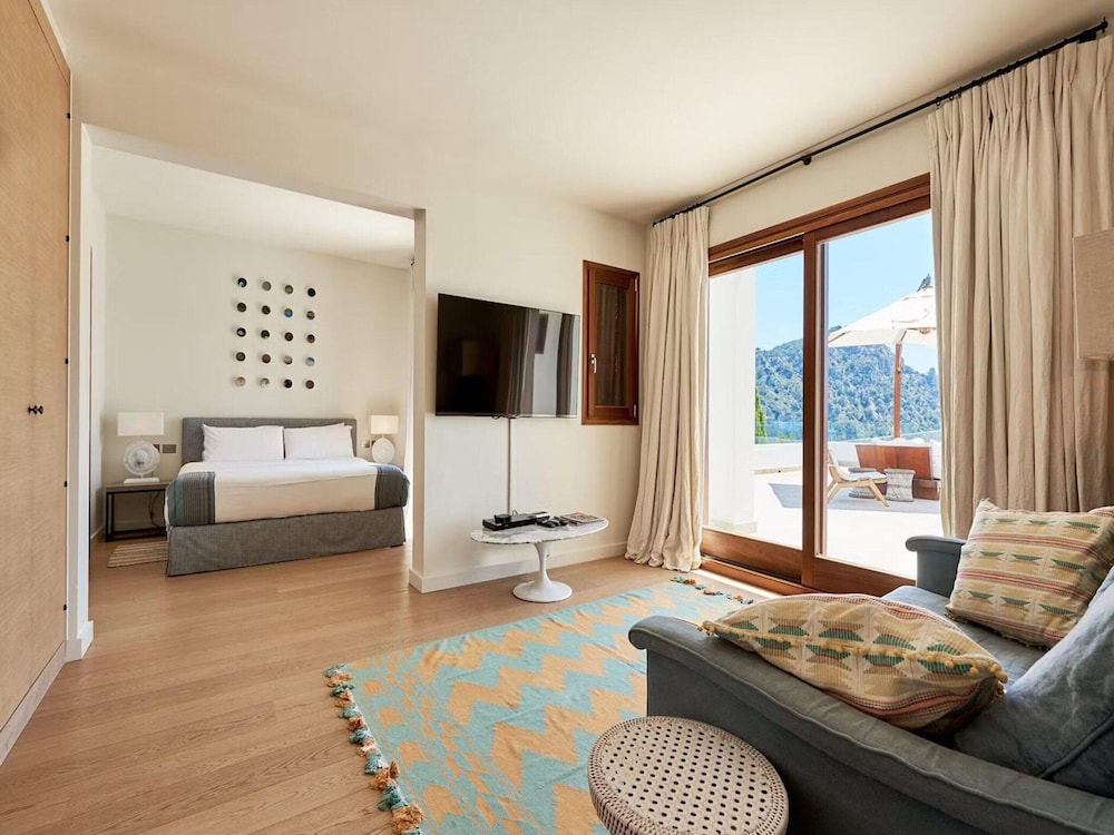 Magnificent Villa in Luxurious Retreat