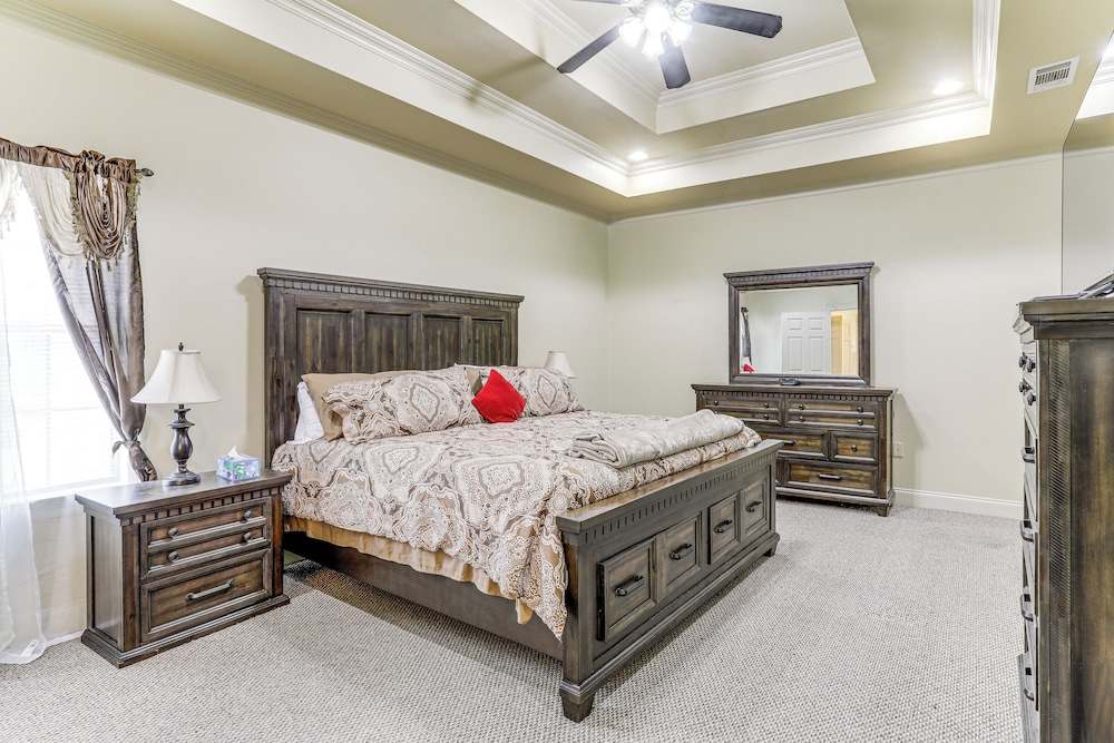 Family Retreat w/ Patio & Yard in Zachary