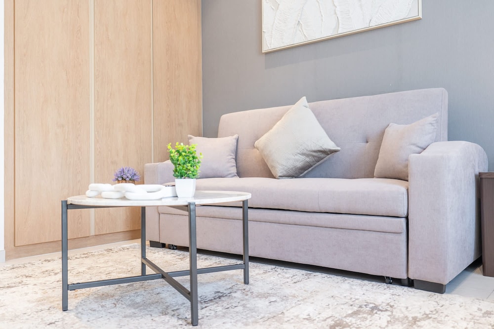 Spacious and Stunning Studio in The Heart of JVC