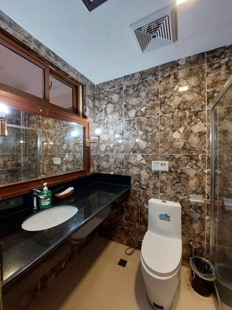 Doublegem Beach Resort and Hotel