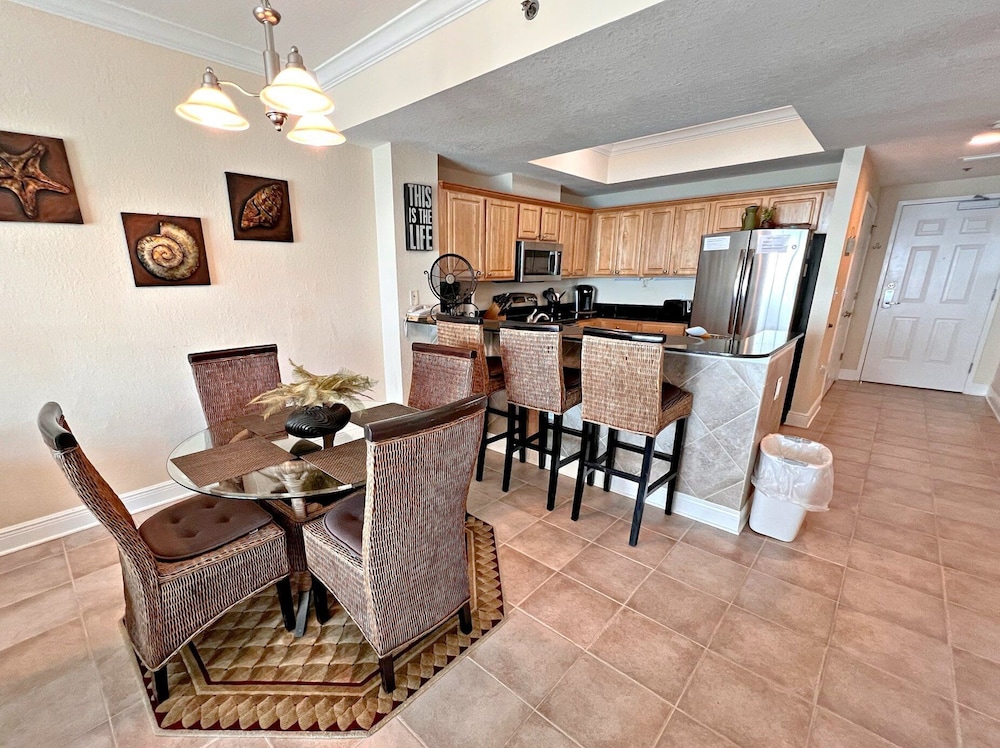 Crystal Shores West 707