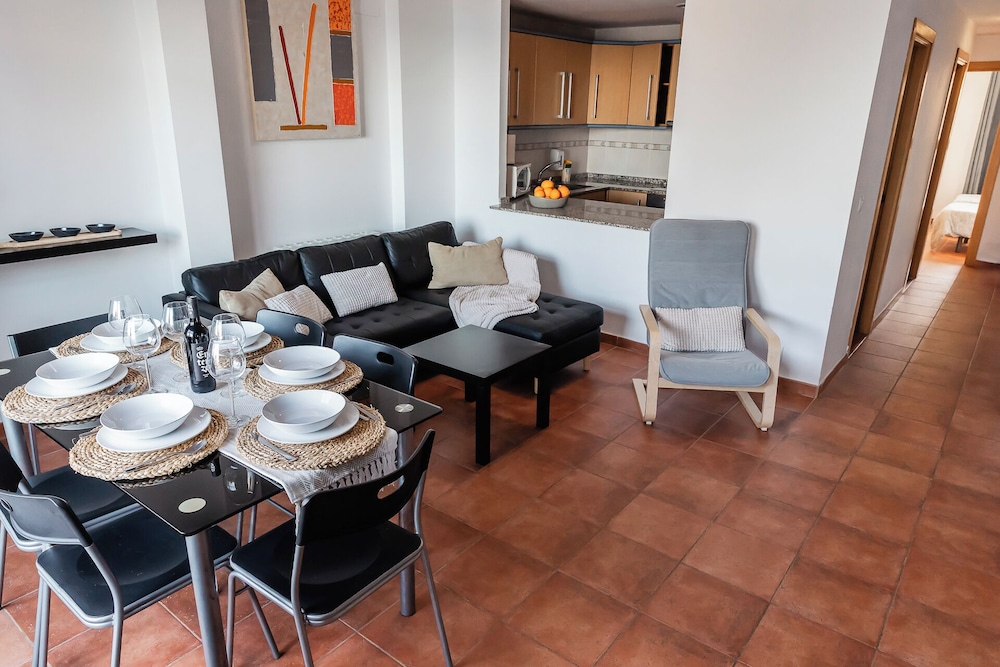 Apartamentos LA PARRETA PRIMERA LÍNEA