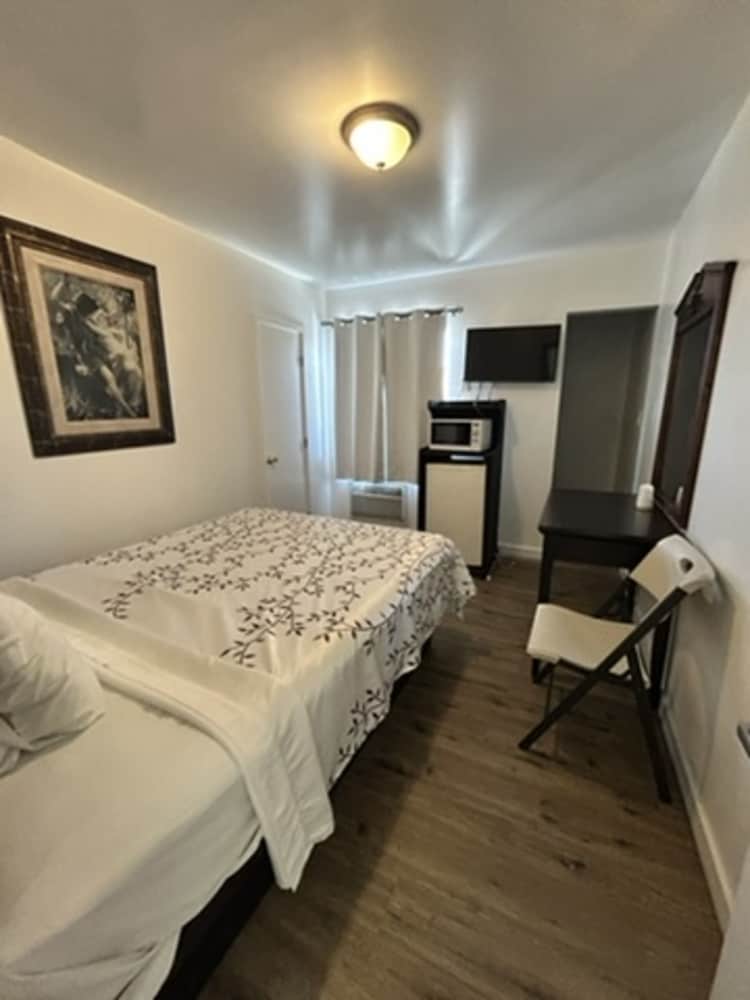 Encore Inn Inglewood