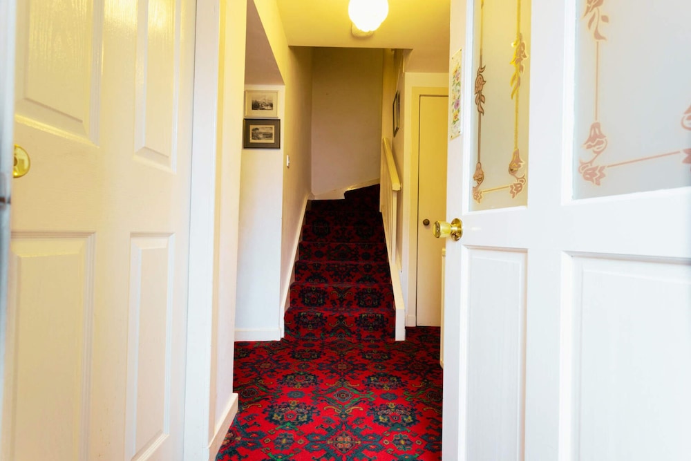 New Cross Keys House - Cosy 4-bed Cottage in Kirk Yetholm