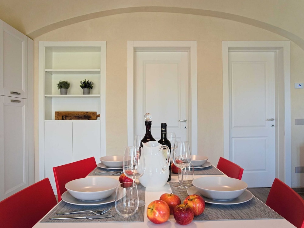 Modern Apartment in Agliana With Shared Garden view 3