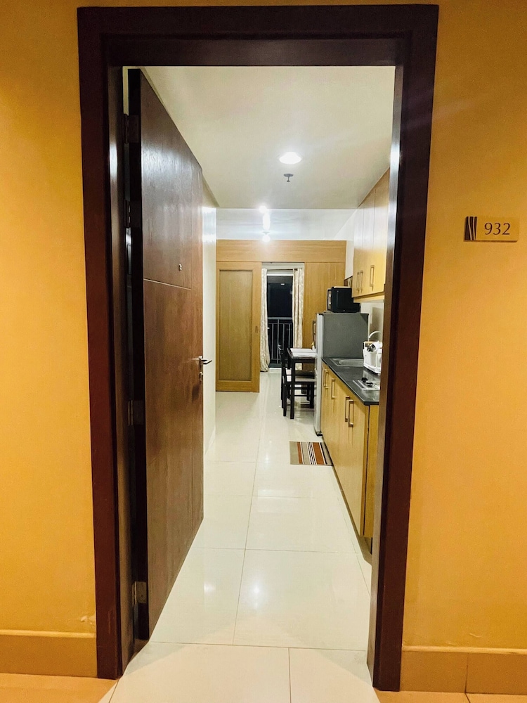 Fancy Pasay City Apartment for Rent - Mall of Asia Nearby Front of Mall Of Asia