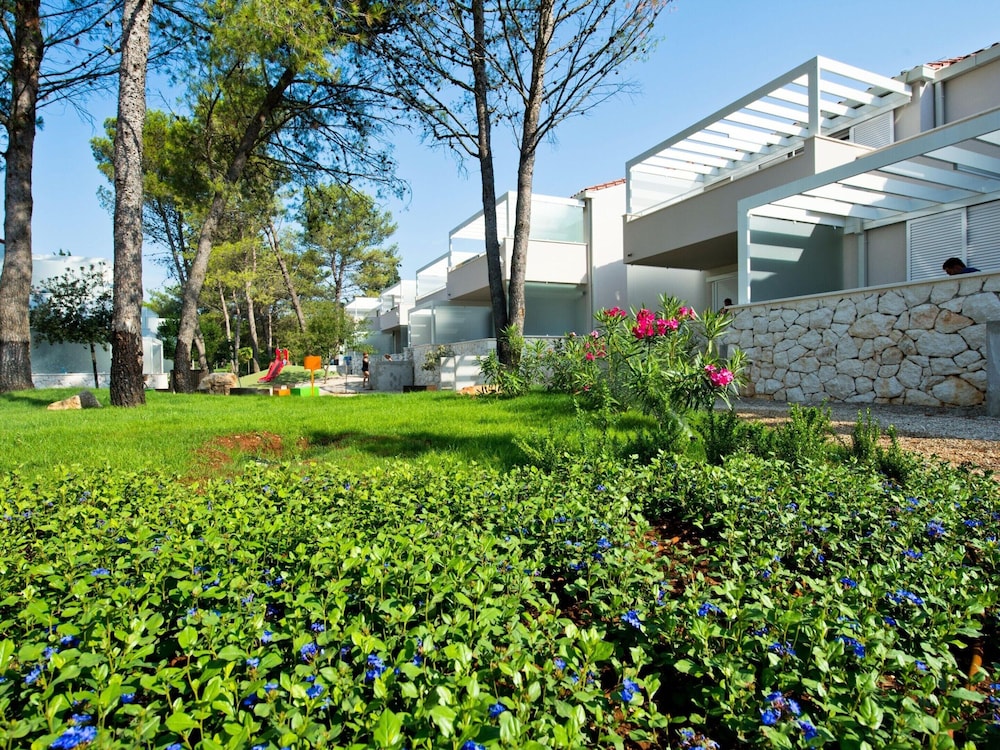 Zaton Apartment With Shared Pool