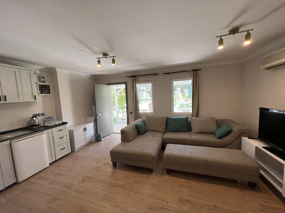 Moonshine Otel & Süitler - Image 17