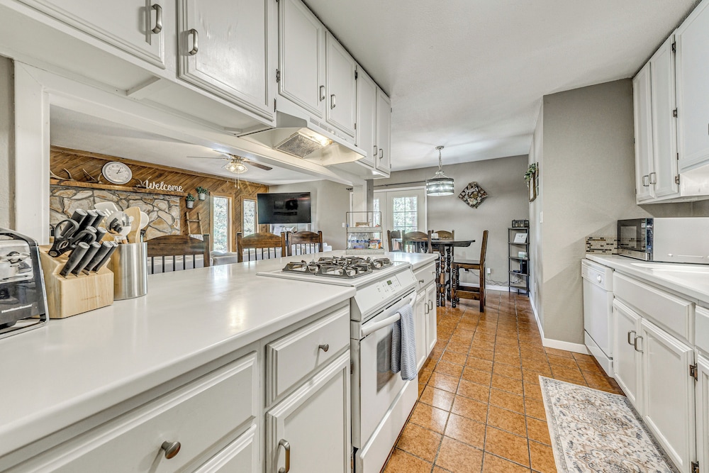 1 Block to Hiking: Ruidoso Home w/ Game Room