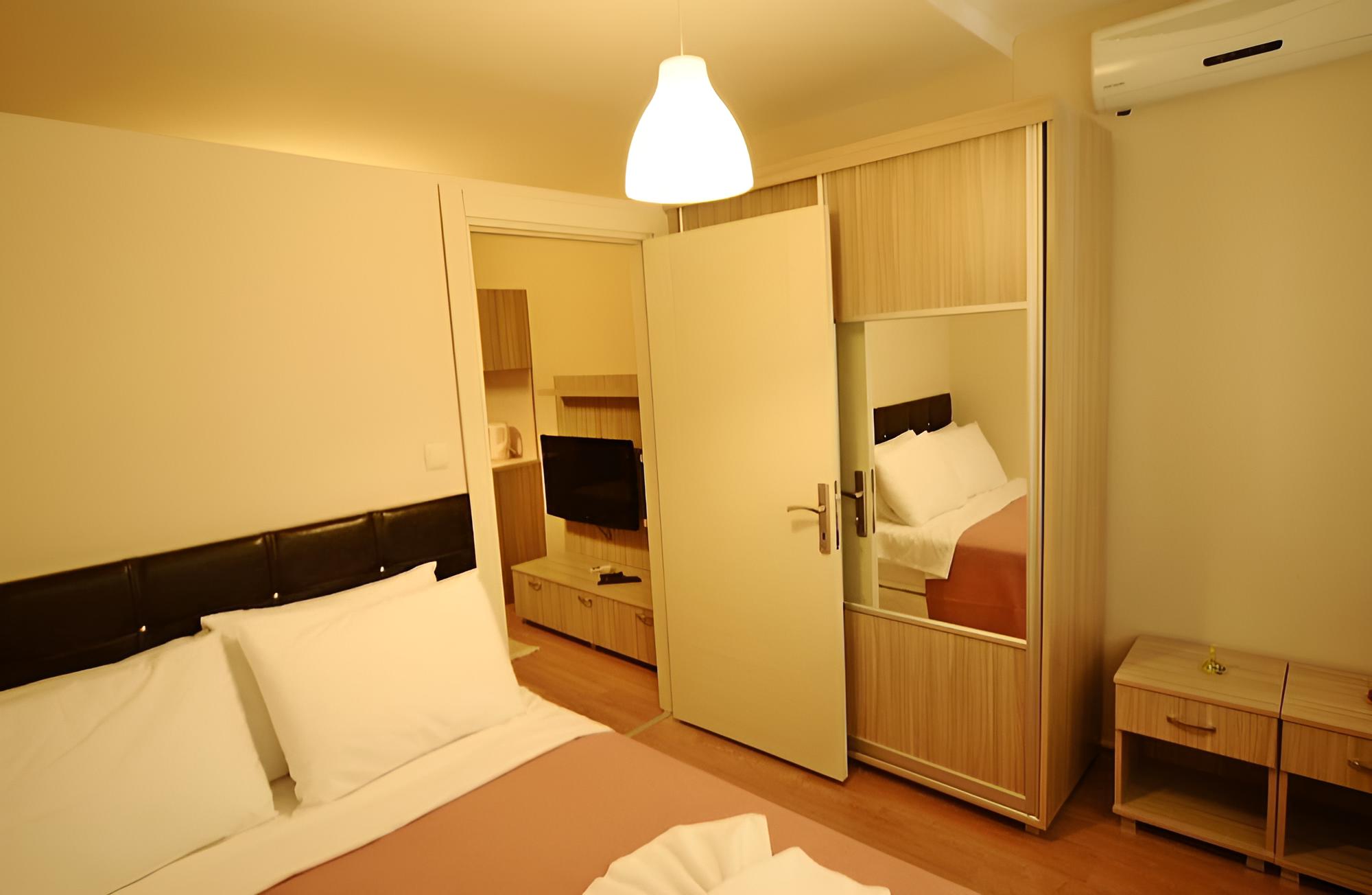 Atrium Suites