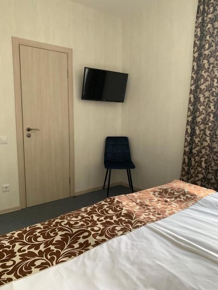 Matrix Hotel