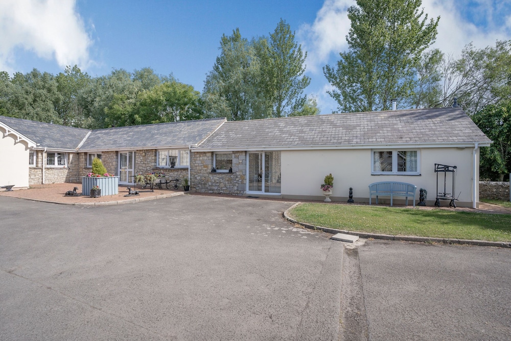 Ash Cottage