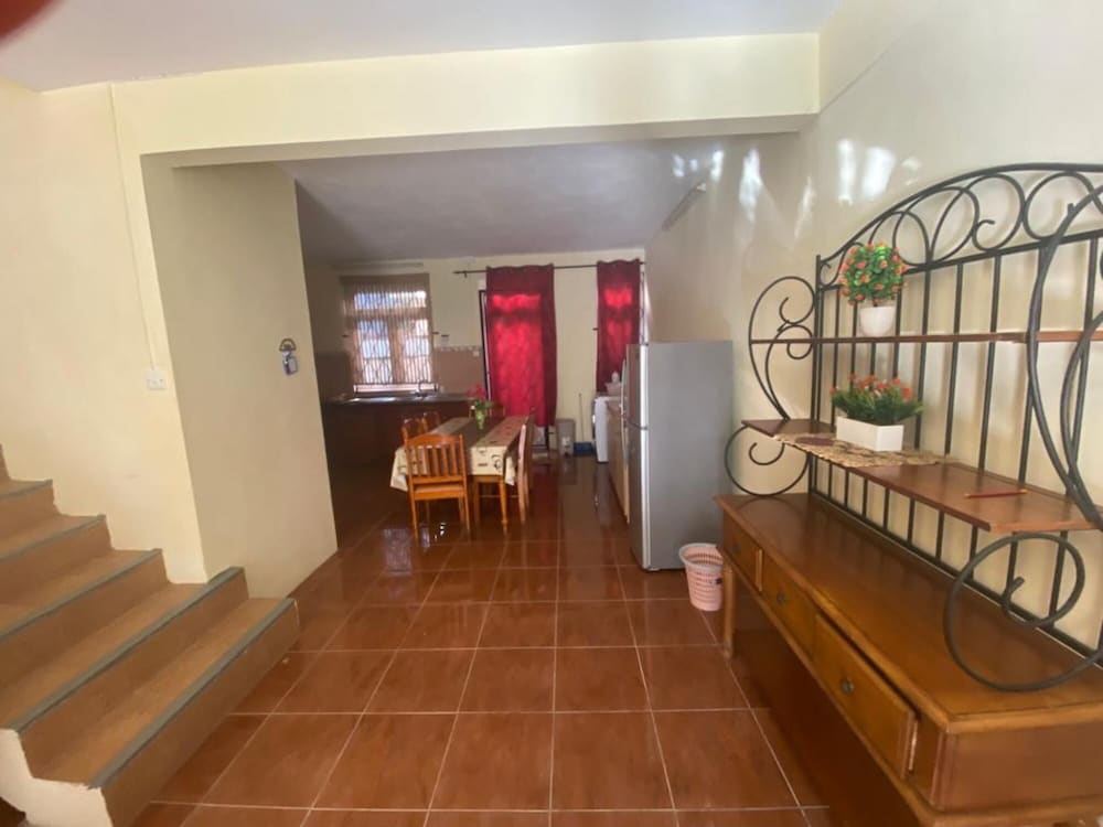 3-bedroom Duplex Seaview Beach Access Flic en Flac view 2