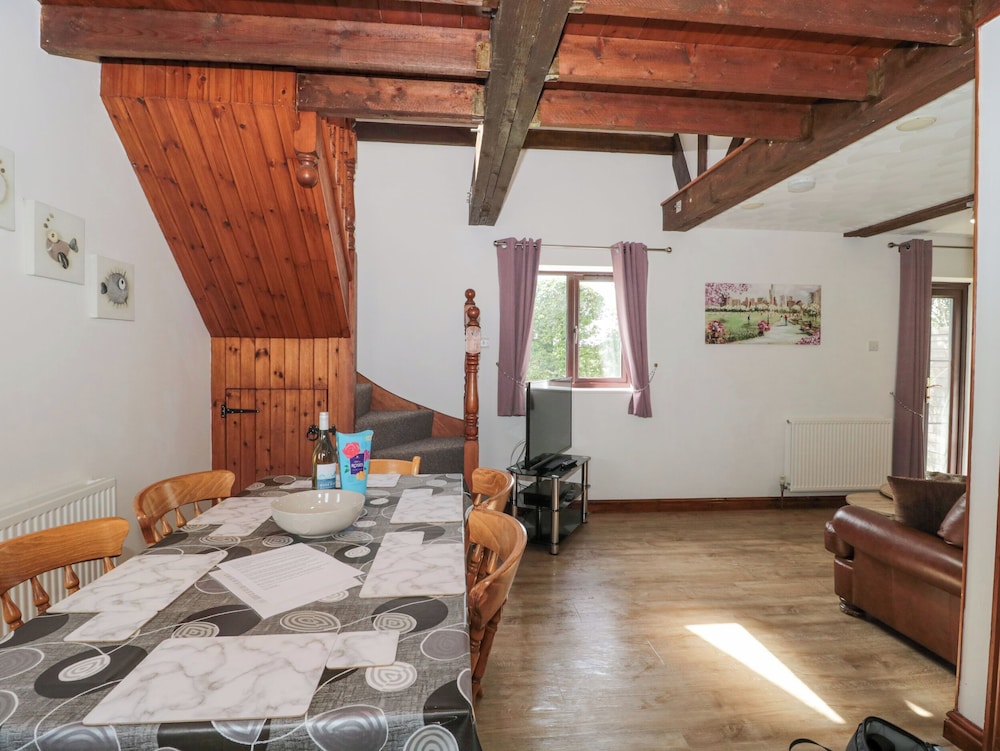 Mistletoe Cottage