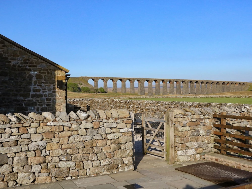 Three Peaks Barn