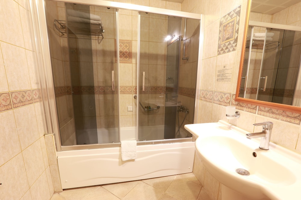 Balcova Termal Otel - Image 11