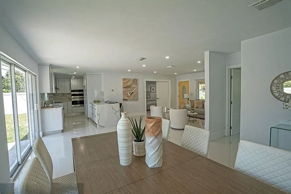 Chic 3BR 2BA Getaway With Private Pool Oasis