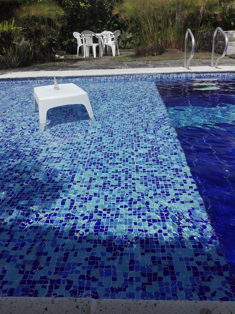 Espectacular chalet con piscina