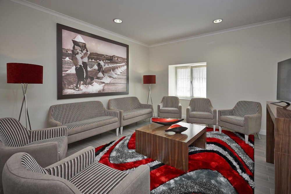 Welcome In - Suites & Hostel