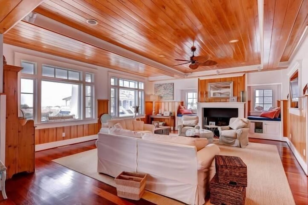 Island Belle 4 Bedroom Holiday Home By Bald Head Island