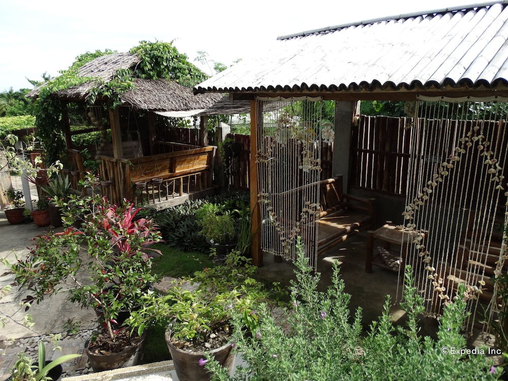 Royal Paradise Guesthouse