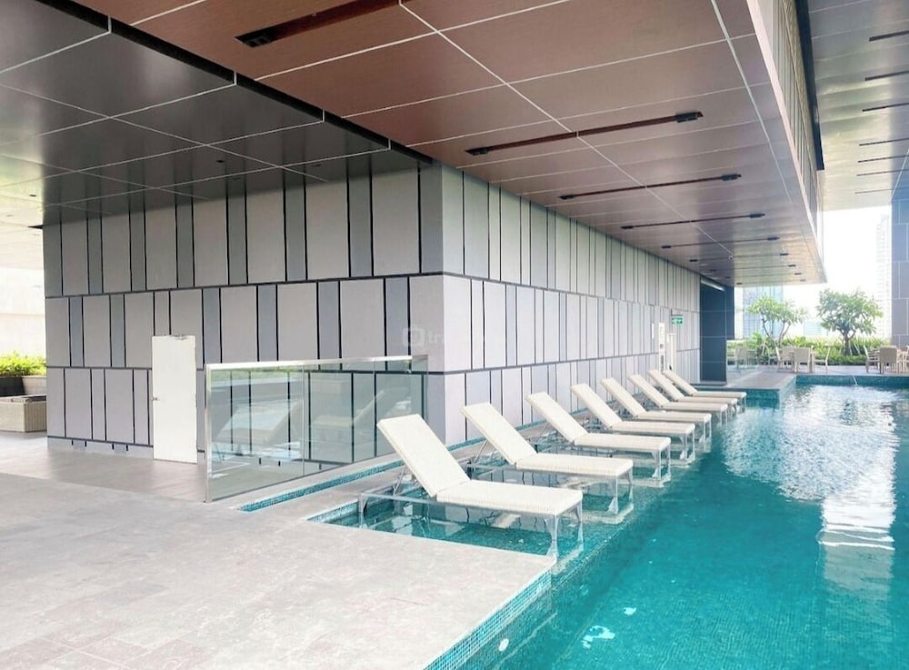 Menara Jakarta Condo JI EXPO by Blezz