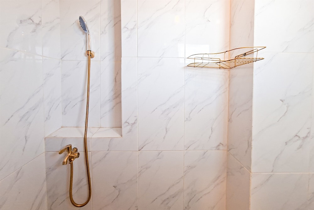 Classic Studio At Loftvilles City Apartment