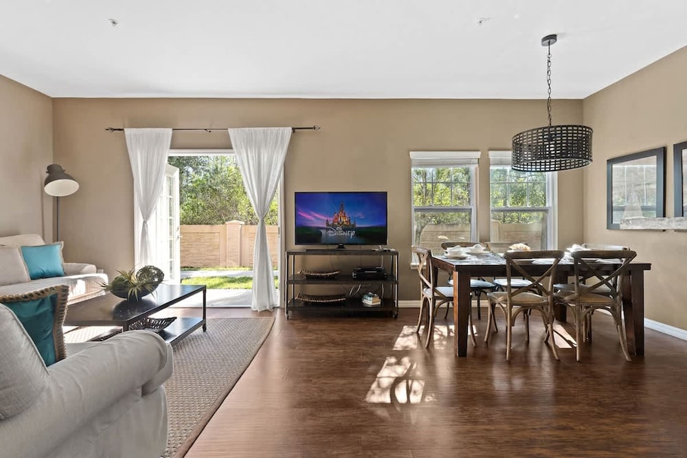 Charming Townhouse 4 BR up to 12 People Wl8972