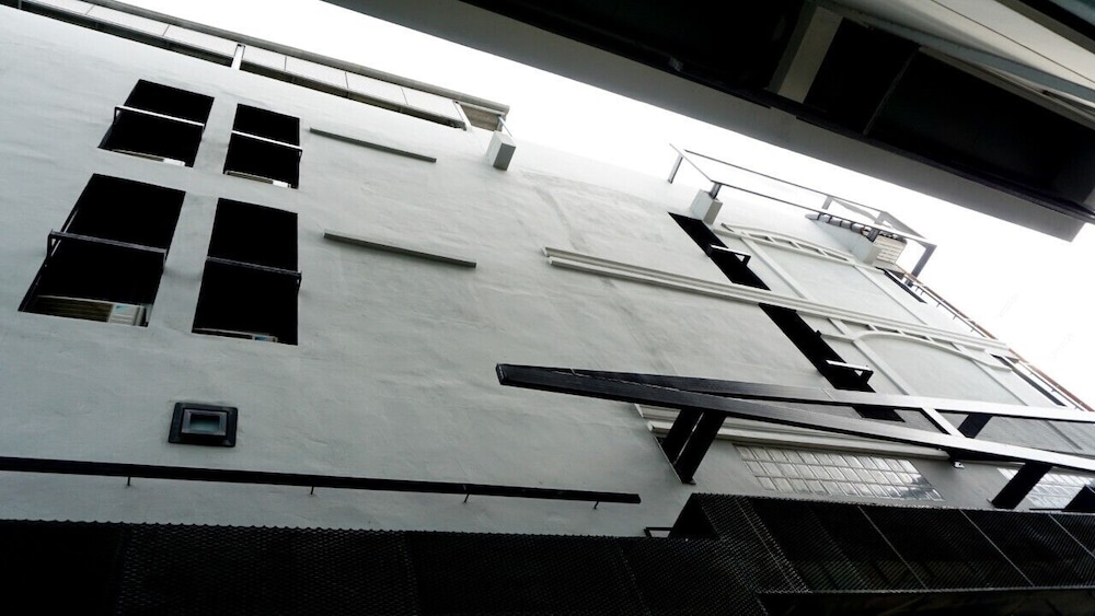 B-Black Hotel Chonburi