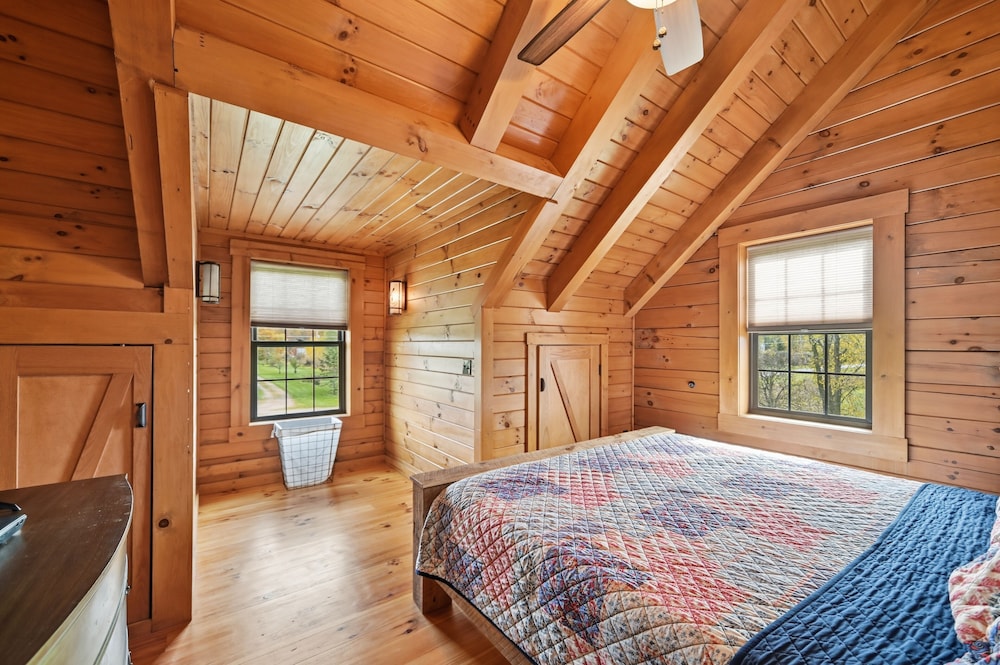 Sprinkle Bottom Lodge 5 Bedroom Cabin