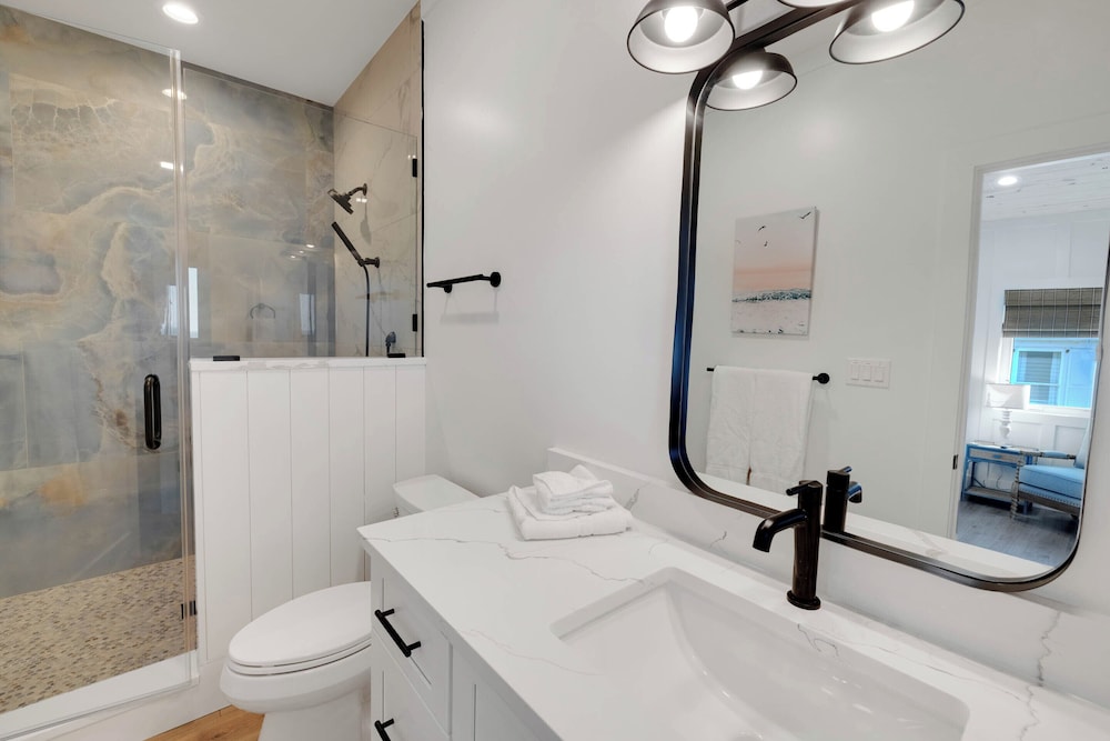 Suite Beach Tybee by Tybee Vacation Rentals