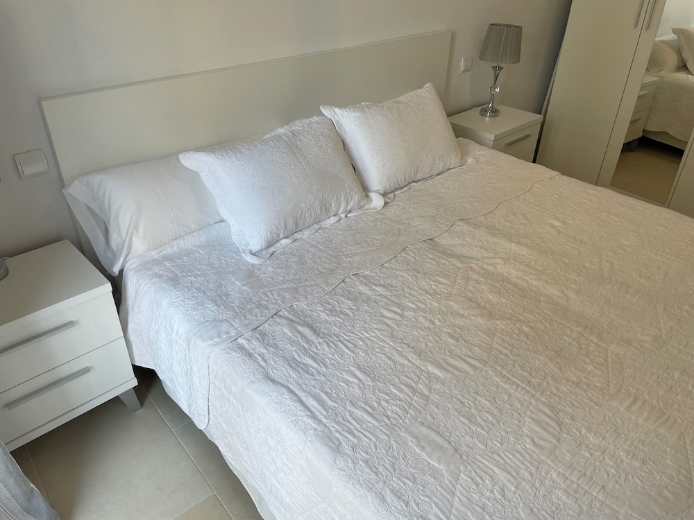 Apartamentos Royal Suites by Croma