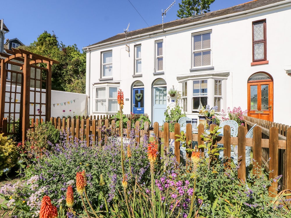 2 Linden Terrace