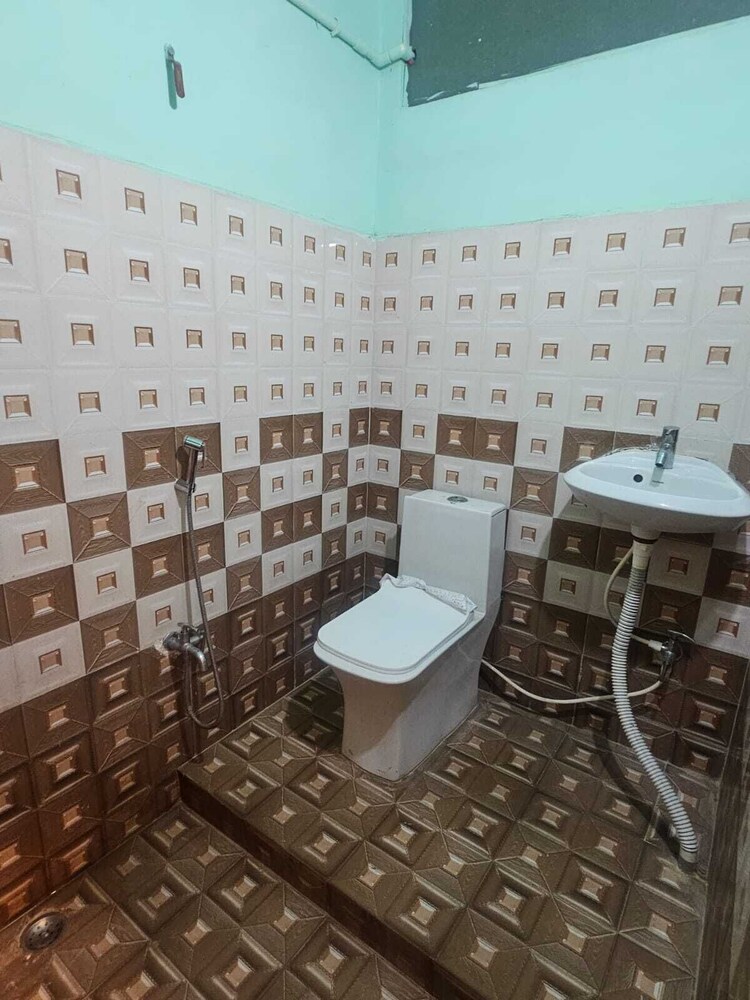 New Bhabani Hotel