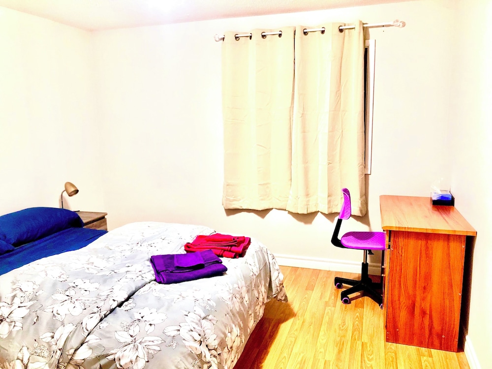 Toronto Vacations - Cozy Home - Property Image 5