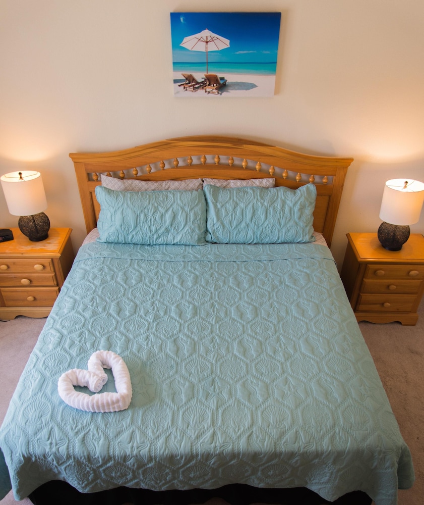 Paradise Island by Orlando Short Term - Image 2